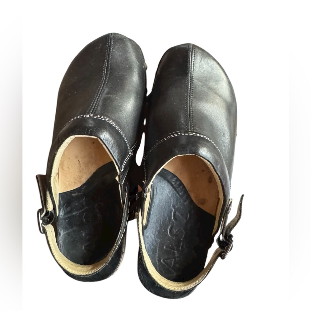 Kalso Black Shanti Negative Heel Leather Slip-On/or Slingback Clogs - Picture 3 of 8